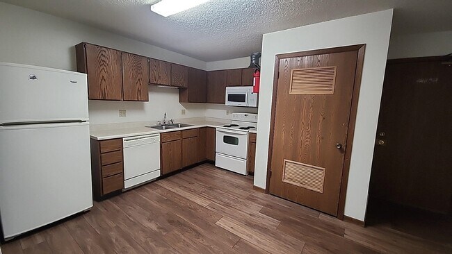 Building Photo - 34 Lincoln Ave