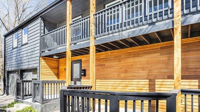 Building Photo - 7509 Lamar Ave