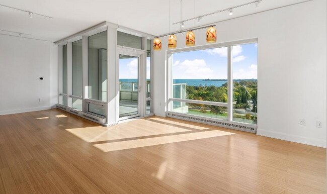 Building Photo - 340 E Randolph