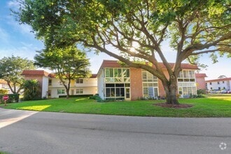 Building Photo - 1225 NW 21st St