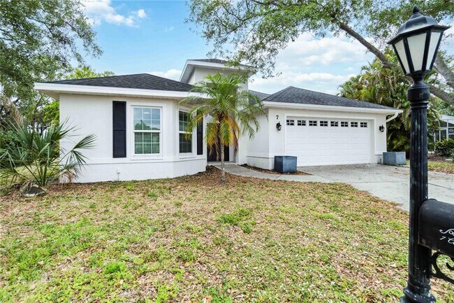 Building Photo - 7 Arbor Oaks Dr