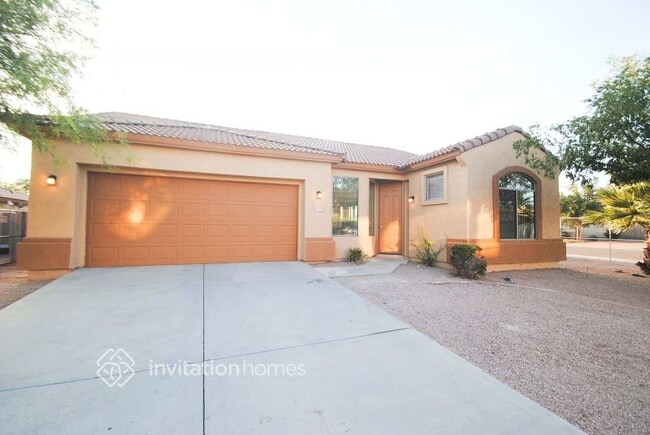 Building Photo - 6537 S 15th Dr