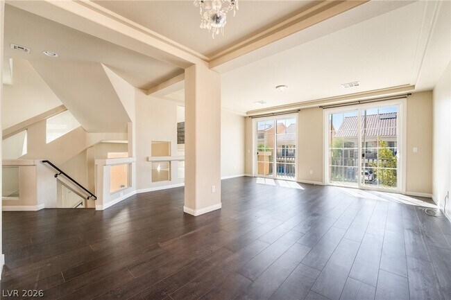 Foto del edificio - 5282 Ledgewood Creek Ave