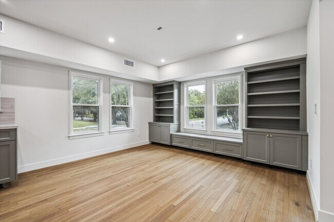 Foto del edificio - 1659 Harold St