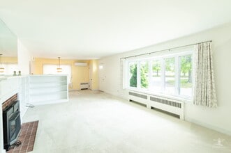 Building Photo - 44 Westbrook St