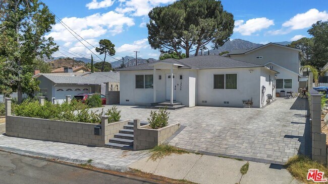 Foto del edificio - 10930 Eldora Ave