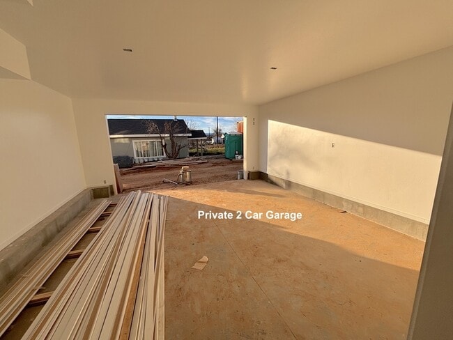 Building Photo - 361 W 400 S