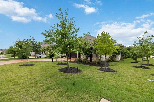 Building Photo - 401 Sitlington Ln