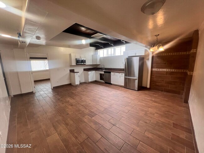 Foto del edificio - 2769 N Martin Ave