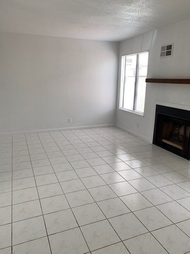 Building Photo - 2679 Senter Creek Ct