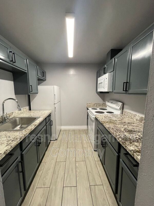 583 E Barstow Ave, Fresno, CA 93710 House Rental in Fresno, CA