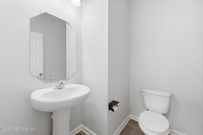 Building Photo - 292 Servia Dr