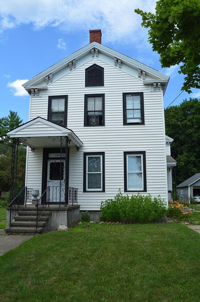 Front of Apartment - 208 Warren St