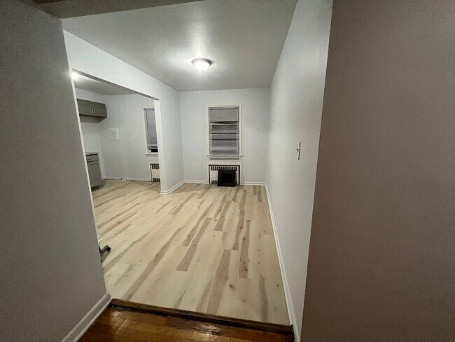 Building Photo - 356 Boyden Ave