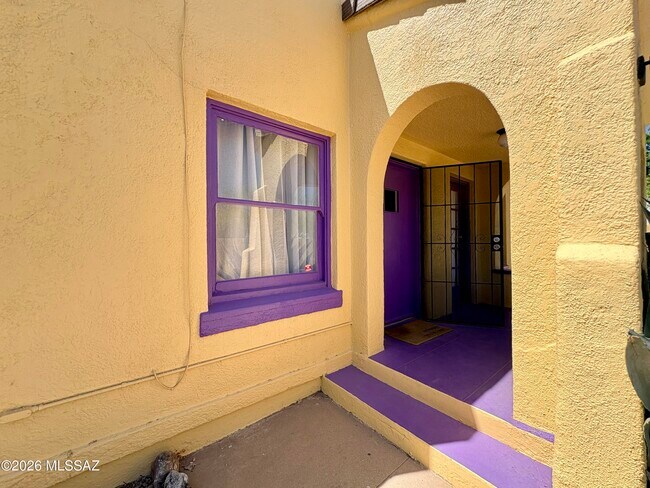 Foto del edificio - 2216 E 6th St