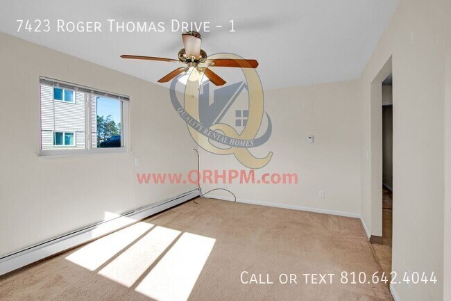 Foto del edificio - 7423 Roger Thomas Dr