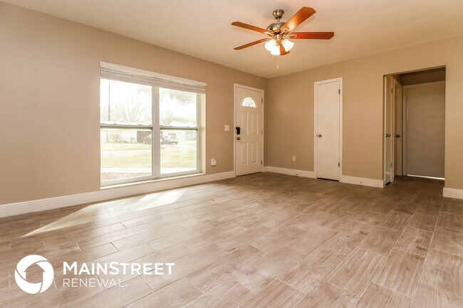 Foto del edificio - 17734 Rivendel Rd