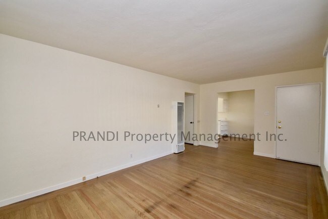 Building Photo - Available Now  1 Bedroom Apartment in Novato