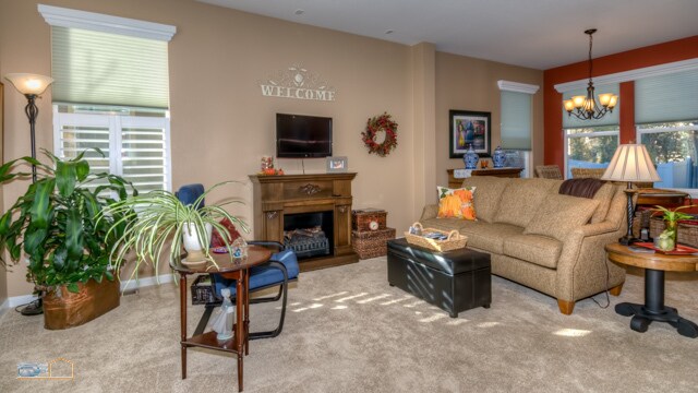 Foto del edificio - BEAUTIFUL 2 BED/2.5 BATH HOME IN CENTRAL L...