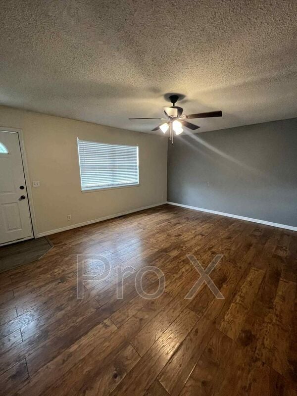 Building Photo - 115 Bulger Dr