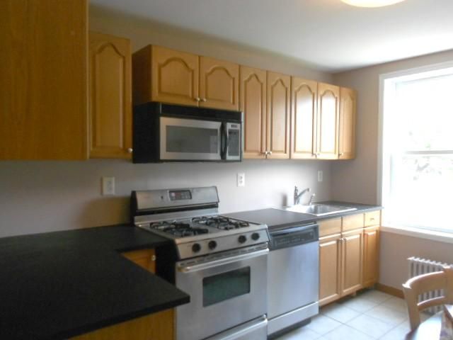 Building Photo - 2072 41st St