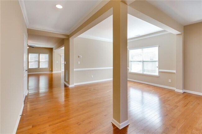 Foto del edificio - 7245 Rocking Horse Ln