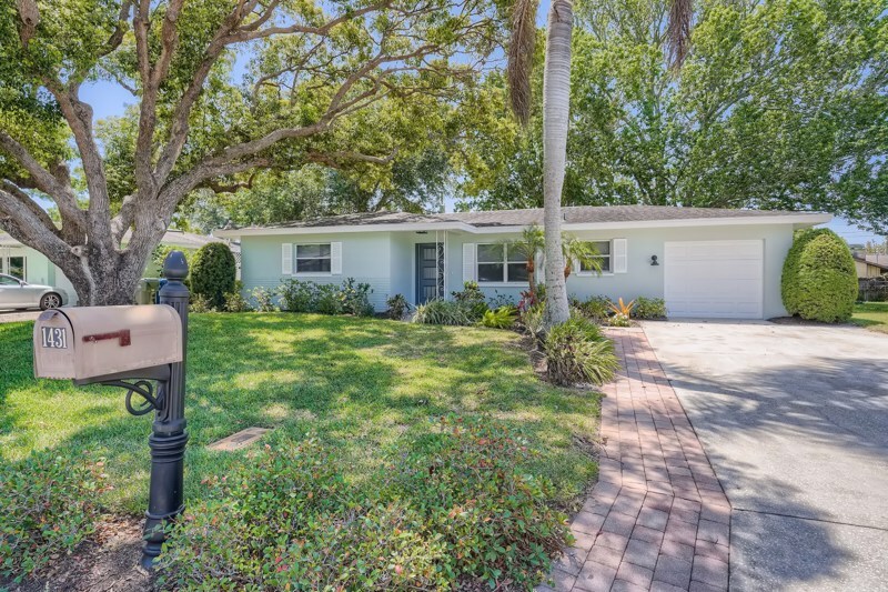 Primary Photo - 1431 Croydon Drive