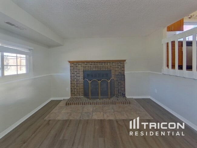 Building Photo - 3340 Bridgewater Dr