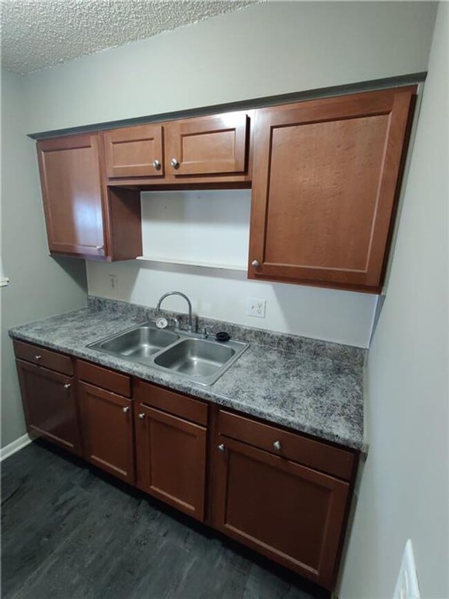 Foto del edificio - 217 N Hamilton St