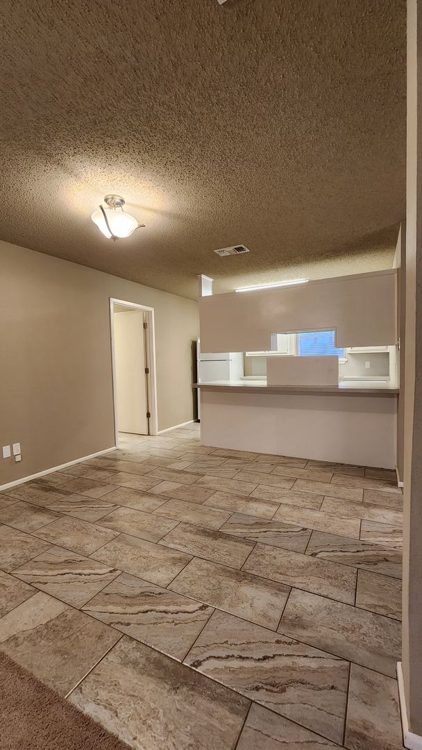 Foto del edificio - 3 Bedroom in North Lubbock