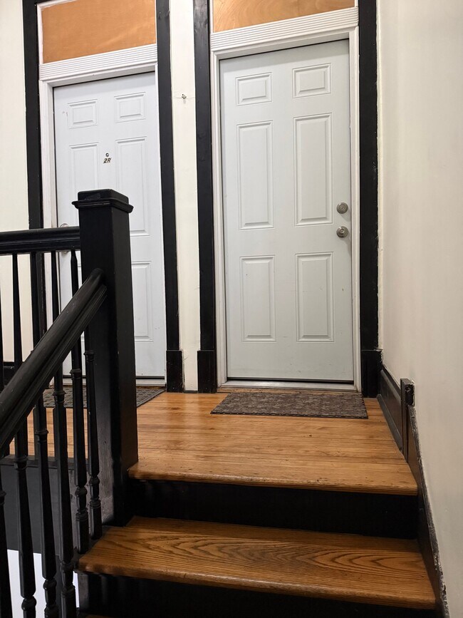 Foto del edificio - 2312 W Dickens Ave