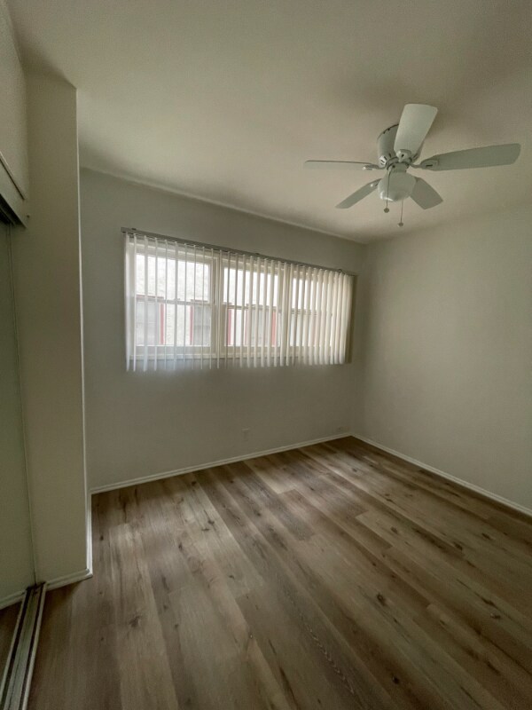 Foto del edificio - 3900 E 1st St