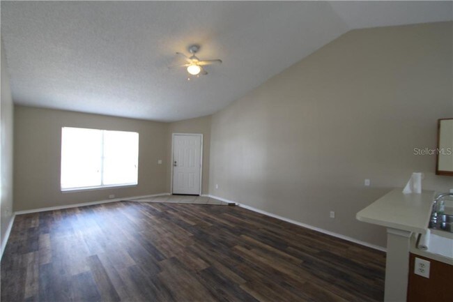 Building Photo - 3651 N Goldenrod Rd