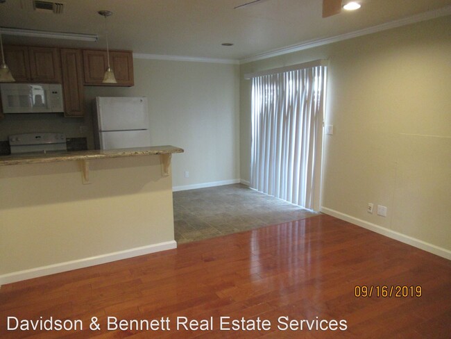 Building Photo - 2 br, 1.5 bath House - 1132 Marina Dr