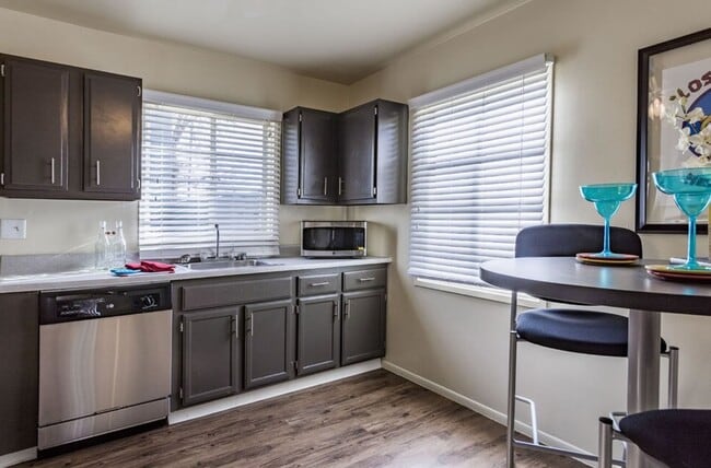 Foto del edificio - Nob Hill