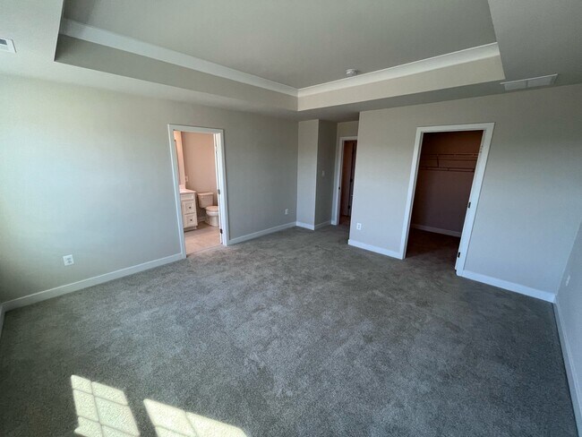 Foto del edificio - 828 New Castle Landing Dr