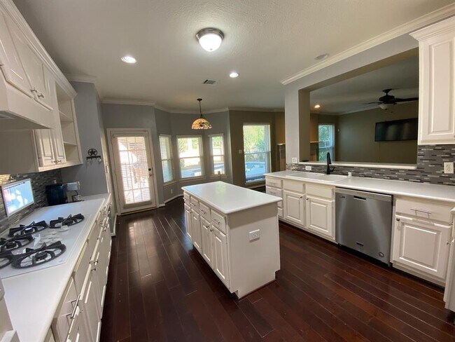 Foto del edificio - 25610 Valley Springs Pl