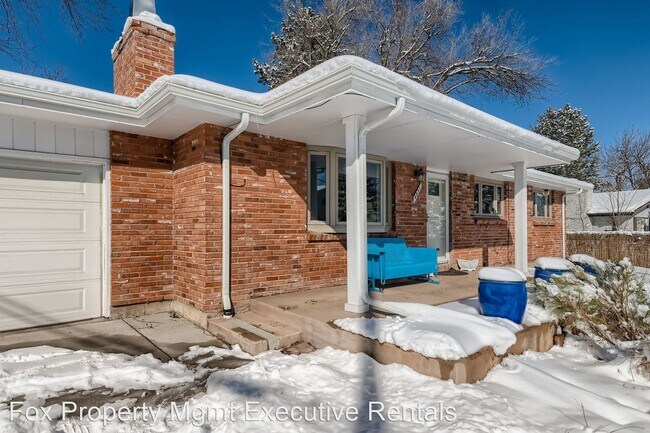 Foto del edificio - 5 br, 2.5 bath House - 4835 Ricara Dr
