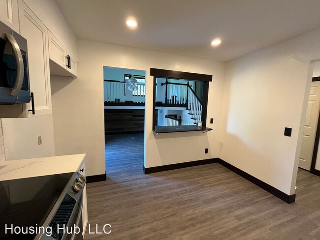 Building Photo - 3 br, 2 bath House - 9225 Garrison Way