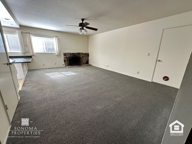 Foto del edificio - 3BD/2BA Eastside Sonoma Home