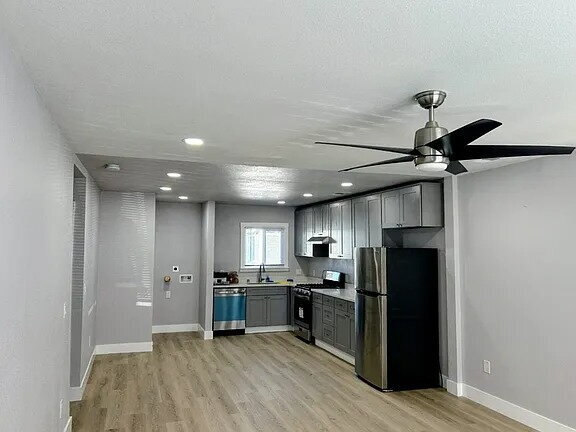 Foto del edificio - Fully Renovated Duplex in Tahoe Park