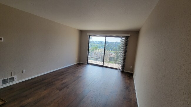 Foto del edificio - 2625 13th Ave W