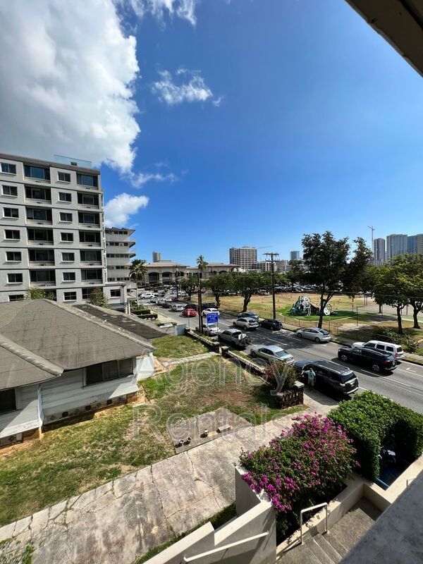 Building Photo - 1134 Kinau St
