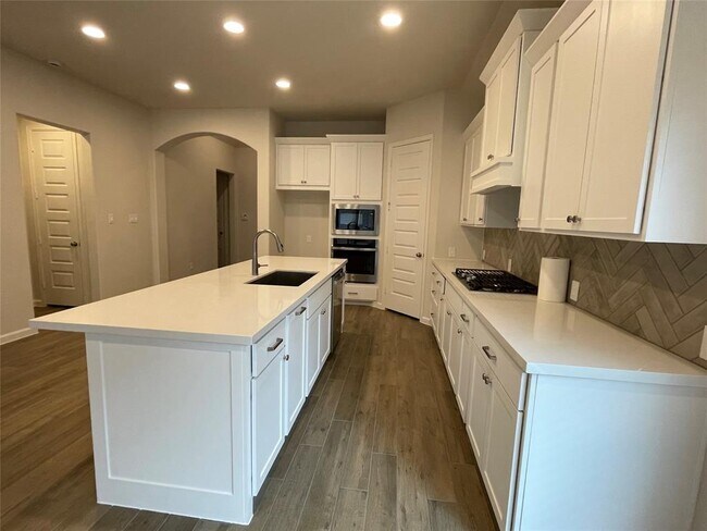 Building Photo - 115 Savory Saute Dr