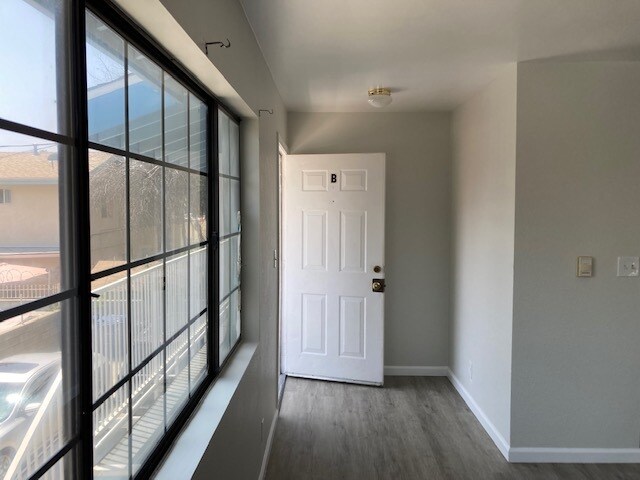 Foto del edificio - 6835 Gentry Ave