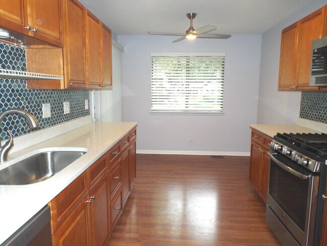 Building Photo - 1500 7 Pines Rd