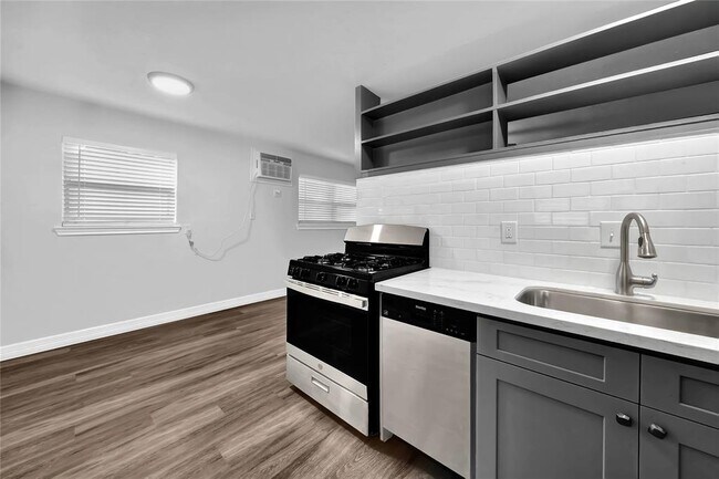 Foto del edificio - 5102 Academy St
