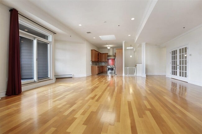 Foto del edificio - 564 Gregory Ave