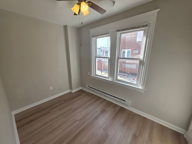 Building Photo - 151 W Grange Ave