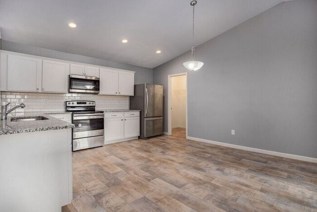 Building Photo - 3054 Ivywood Cir